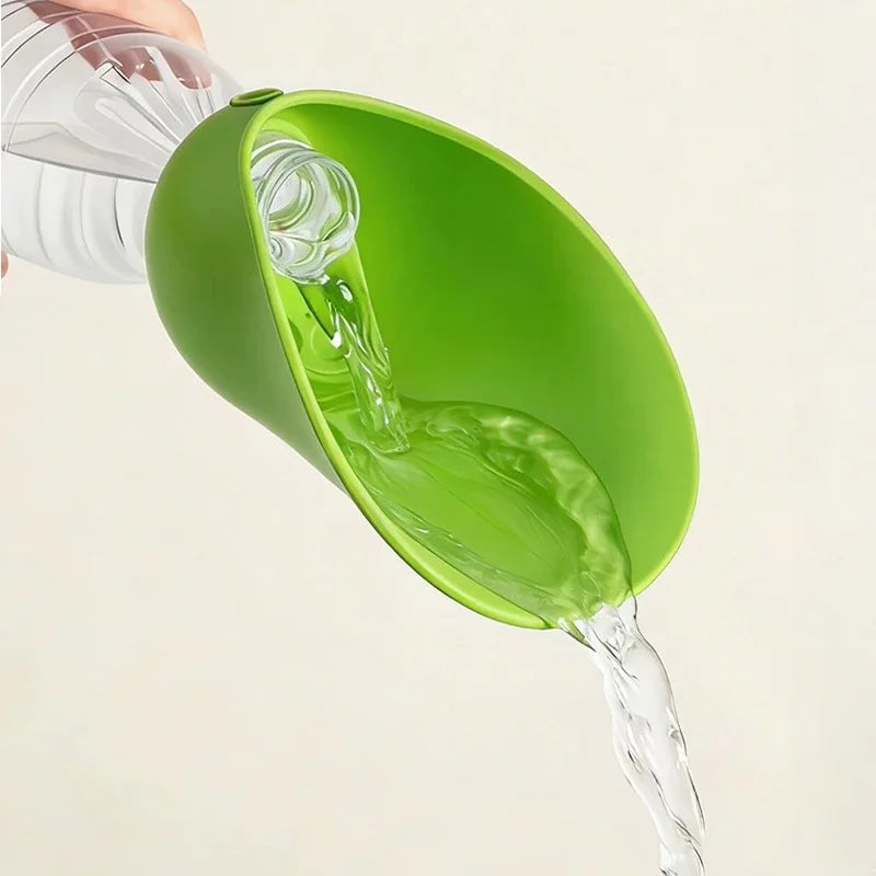 Silicone Pet Water Bottle Portable Dog Outdoor Travel Water Feeder Leakproof Cat Drinking Cup for Walking Hiking Puppy Supplies