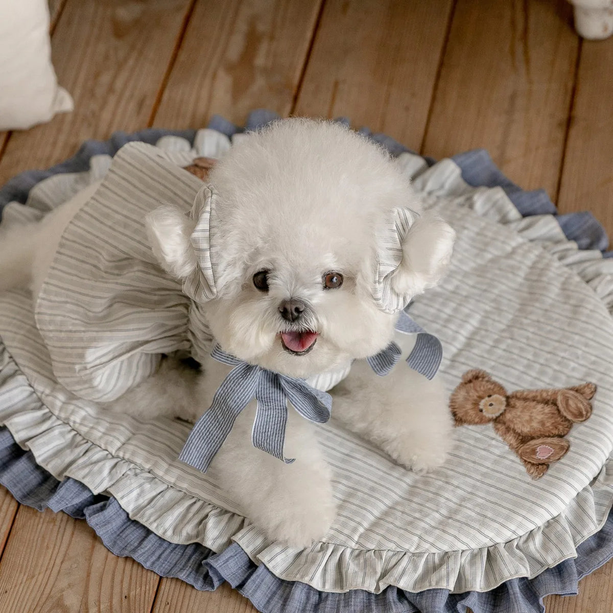Soft Striped Round Pet Nest Pad
